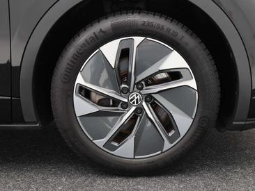 Volkswagen ID.5 Pro — photo 13