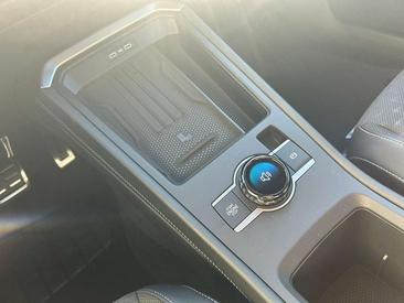 Volkswagen T-Roc R-Line — photo 10