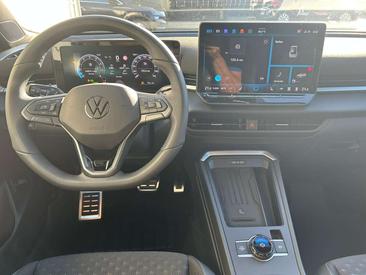 Volkswagen T-Roc R-Line — photo 7