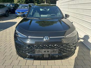 Volkswagen T-Roc R-Line — photo 4