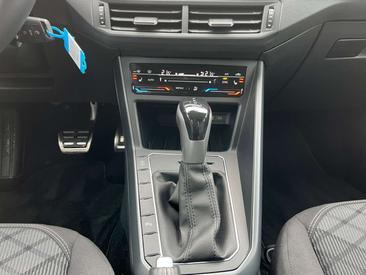 Volkswagen Taigo R-Line — photo 5