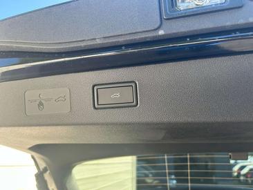 Volkswagen T-Roc R-Line — photo 14