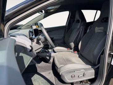 Volkswagen ID.5 Pro — photo 8