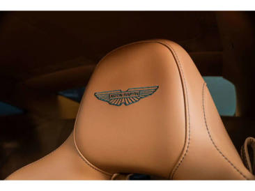 Aston Martin DB12 V8 — photo 5