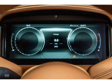 Aston Martin DB12 V8 — photo 6