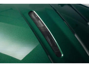 Aston Martin DB12 V8 — photo 21