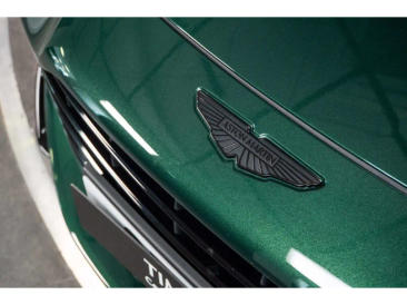 Aston Martin DB12 V8 — photo 22
