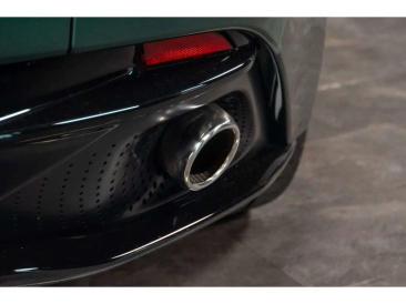 Aston Martin DB12 V8 — photo 32
