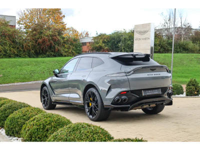 Aston Martin DBX 707