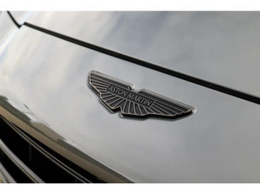 Aston Martin DBX 707 — photo 13