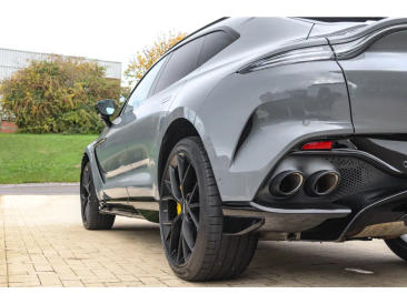 Aston Martin DBX 707 — photo 21