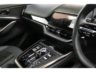 Aston Martin DBX 707 — photo 34