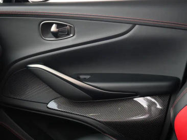 Aston Martin DBX 707 — photo 15