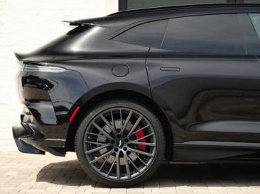Aston Martin DBX 707 — photo 24