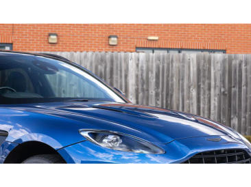 Aston Martin DBX 707 — photo 27