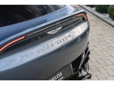 Aston Martin DBX 707 — photo 19