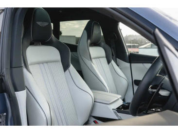 Aston Martin DBX 707 — photo 24