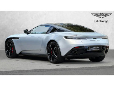 Aston Martin DB11 V8