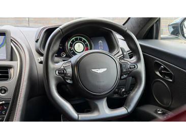 Aston Martin DB11 V8 — photo 11