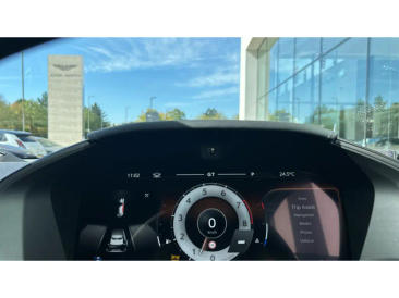 Aston Martin DBX 707 — photo 6