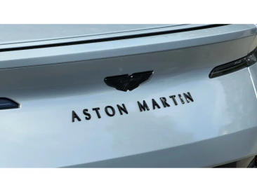 Aston Martin DB11 V8 — photo 16