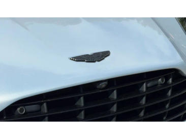 Aston Martin DB11 V8 — photo 24