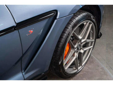 Aston Martin DBX 707 — photo 9
