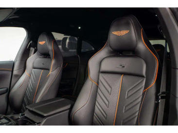 Aston Martin DBX 707 — photo 12
