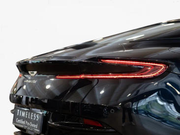 Aston Martin DB11 DB11 V8 Coupe — photo 18