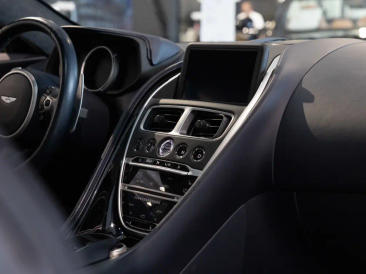 Aston Martin DB11 DB11 V8 Coupe — photo 27