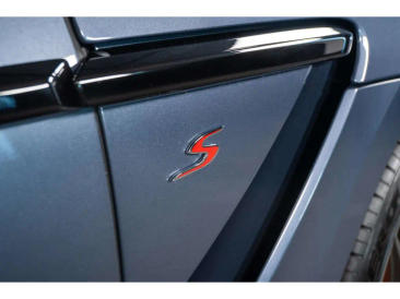 Aston Martin DBX 707 — photo 19