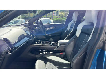 Aston Martin DBX 707 — photo 27