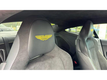 Aston Martin DB12 V8 — photo 5