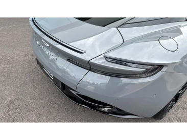 Aston Martin DB12 V8 — photo 8