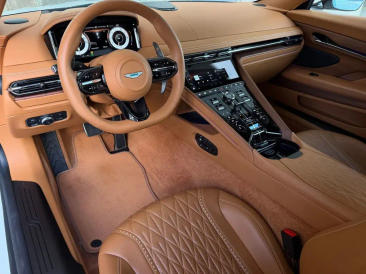 Aston Martin DB12 V8 — photo 3