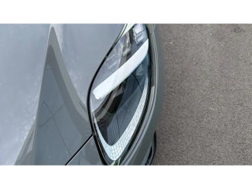 Aston Martin DB12 V8 — photo 15