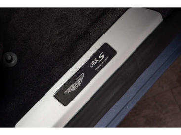 Aston Martin DBX 707 — photo 30