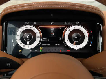 Aston Martin DB12 V8 — photo 6