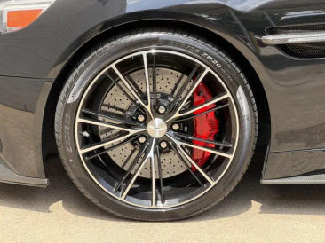 Aston Martin Vanquish II Vanquish Coupe — photo 4