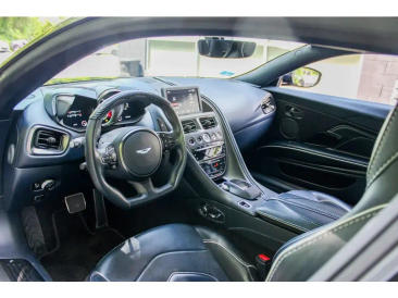 Aston Martin DBS (2018-24) DBS Superleggera Coupe — photo 3