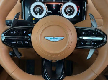 Aston Martin DB12 V8 — photo 15