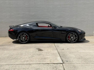 Aston Martin Vanquish II Vanquish Coupe — photo 13