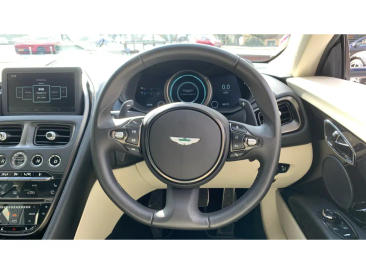 Aston Martin DB11 DB11 V12 Coupe — photo 11