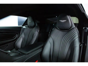 Aston Martin DB11 DB11 V8 Coupe — photo 12