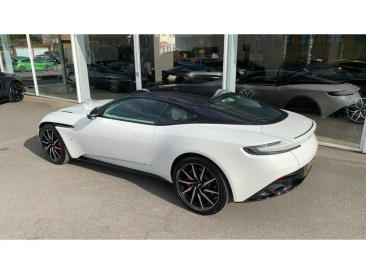 Aston Martin DB11 DB11 V12 Coupe — photo 23