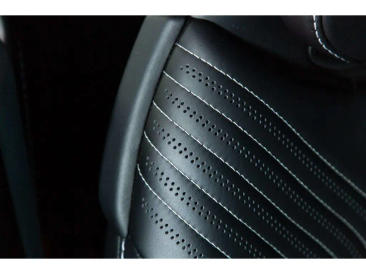 Aston Martin DB11 DB11 V8 Coupe — photo 31
