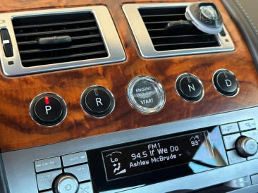 Aston Martin DB9 DB9 Coupe — photo 20