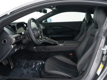 Aston Martin Vantage (2024-) Vantage Coupe — photo 3