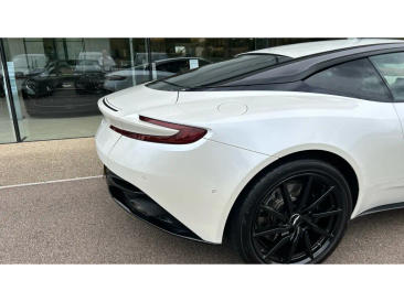 Aston Martin DB11 DB11 V12 Coupe — photo 8