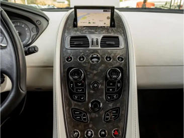 Aston Martin Vanquish II Vanquish S Volante — photo 10